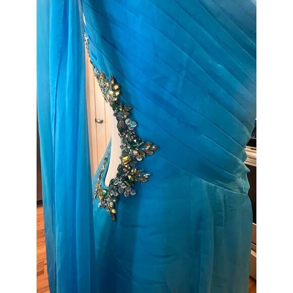 PRECIOUS FORMAL NWT BLUE JEWELED ONE SHOULDER GOWN WAIST JEWELED CUTOUT WOMENS 4 - Picture 14 of 16